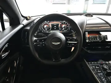 Aston Martin DBX S   727 CP • AWD • BOWERS & WILKINS • PANO