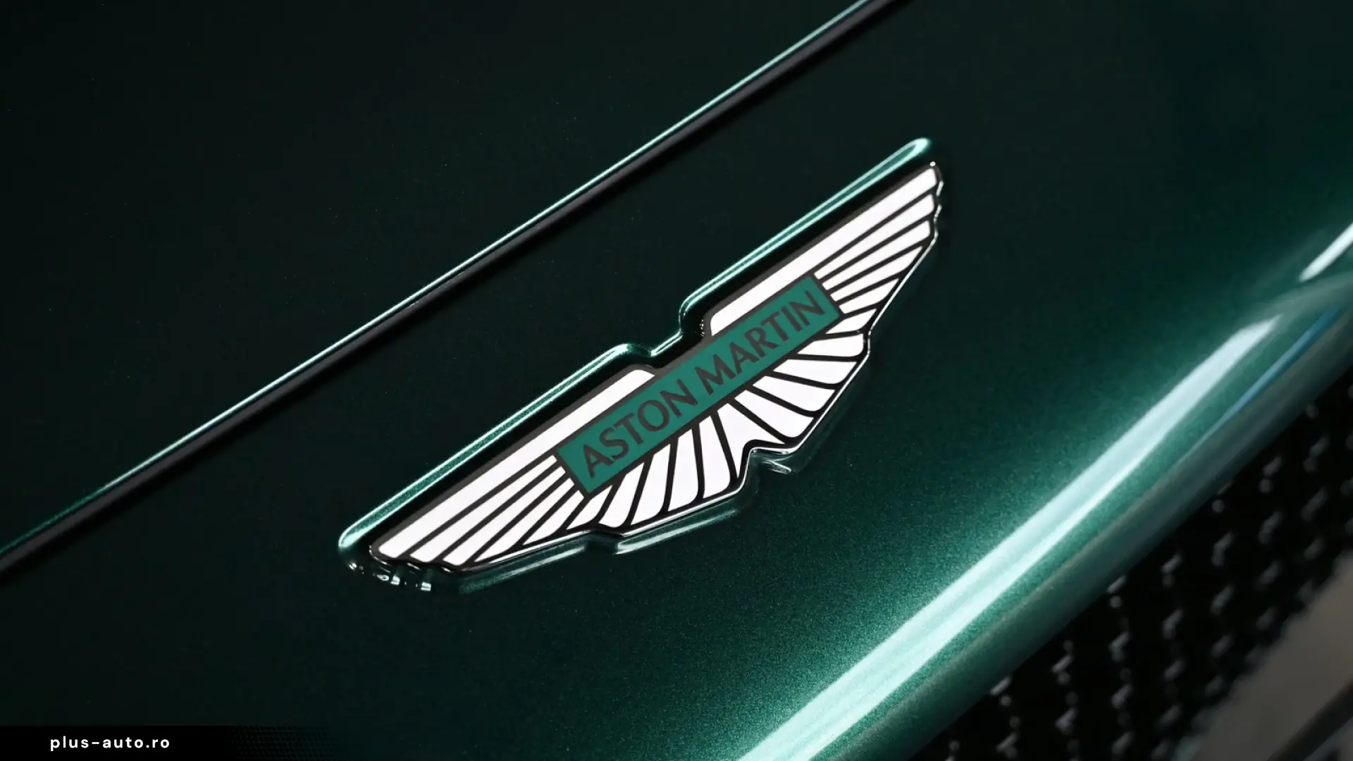 Aston Martin DBX S   727 CP • AWD • BOWERS & WILKINS • PANO