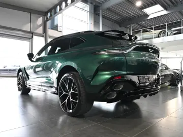 Aston Martin DBX S   727 CP • AWD • BOWERS & WILKINS • PANO