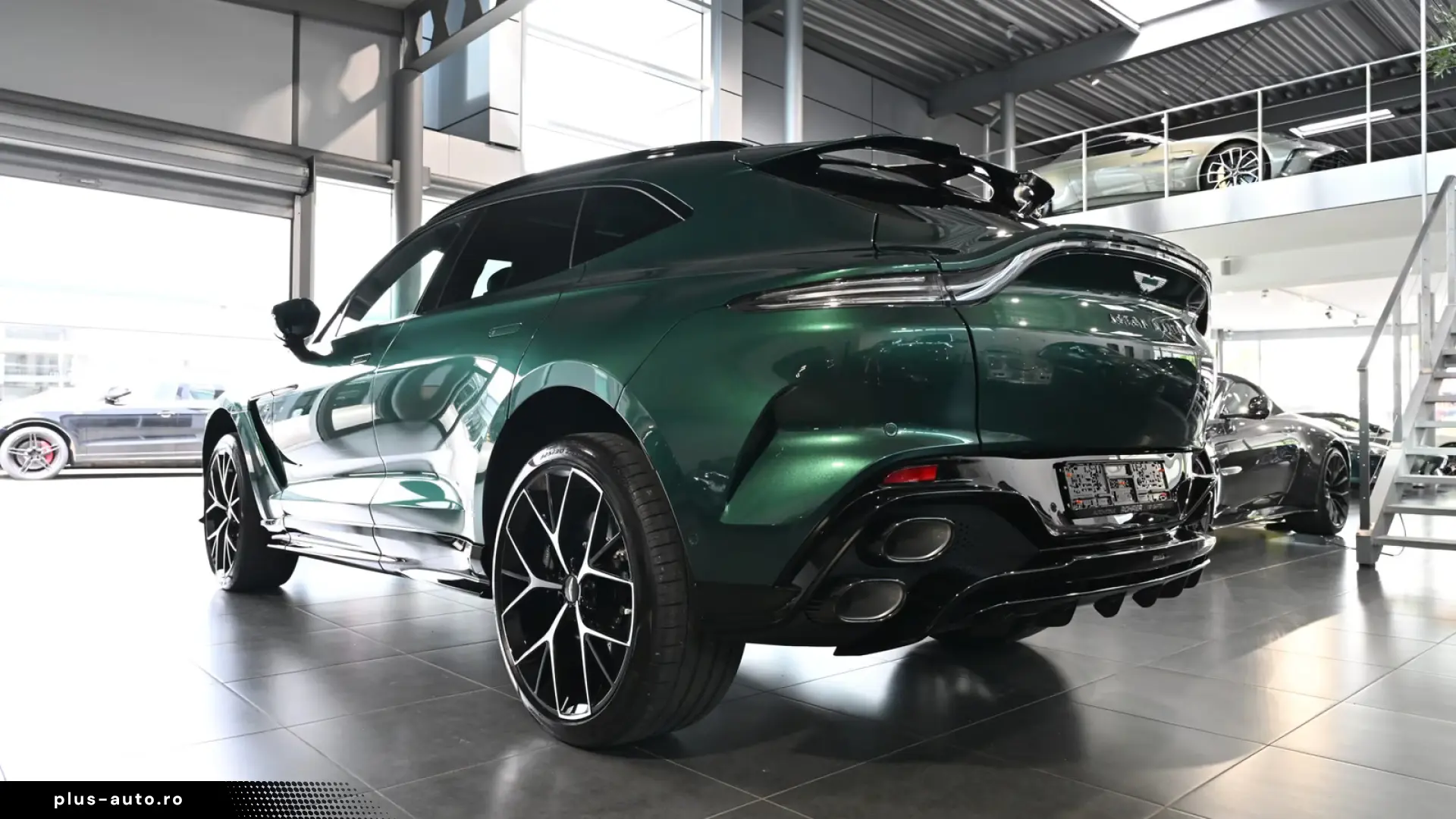Aston Martin DBX S   727 CP • AWD • BOWERS & WILKINS • PANO