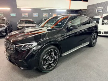 MERCEDES-BENZ GLC 300 d 4M Coupe AMG DISTR PANO LED …