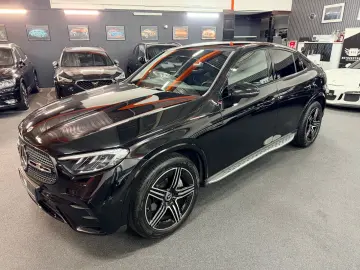 MERCEDES-BENZ GLC 300 d 4M Coupe AMG DISTR PANO LED …