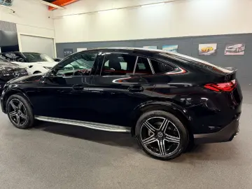 MERCEDES-BENZ GLC 300 d 4M Coupe AMG DISTR PANO LED …