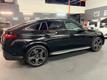 MERCEDES-BENZ GLC 300 d 4M Coupe AMG DISTR PANO LED …