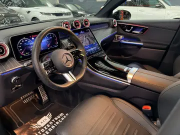 MERCEDES-BENZ GLC 300 d 4M Coupe AMG DISTR PANO LED …