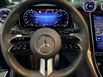 MERCEDES-BENZ GLC 300 d 4M Coupe AMG DISTR PANO LED …