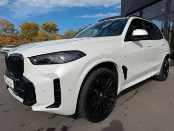 BMW X5 40 d xDrive M Sport HUD 22  AHK Pano