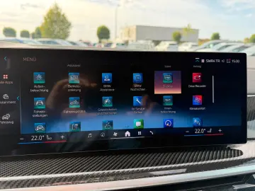 BMW X5 40 d xDrive M Sport HUD 22  AHK Pano