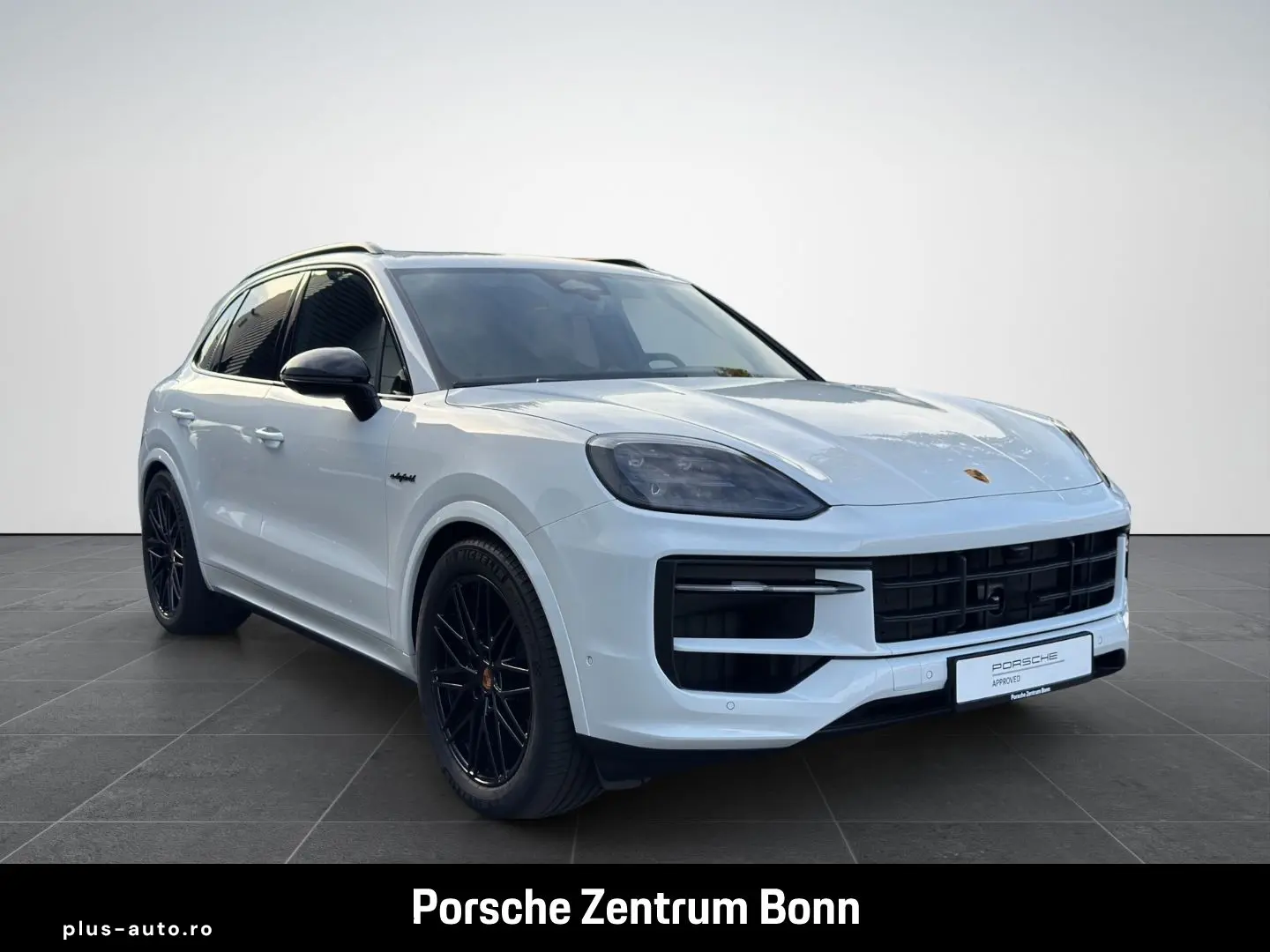 PORSCHE Cayenne E-Hybrid Black Edition