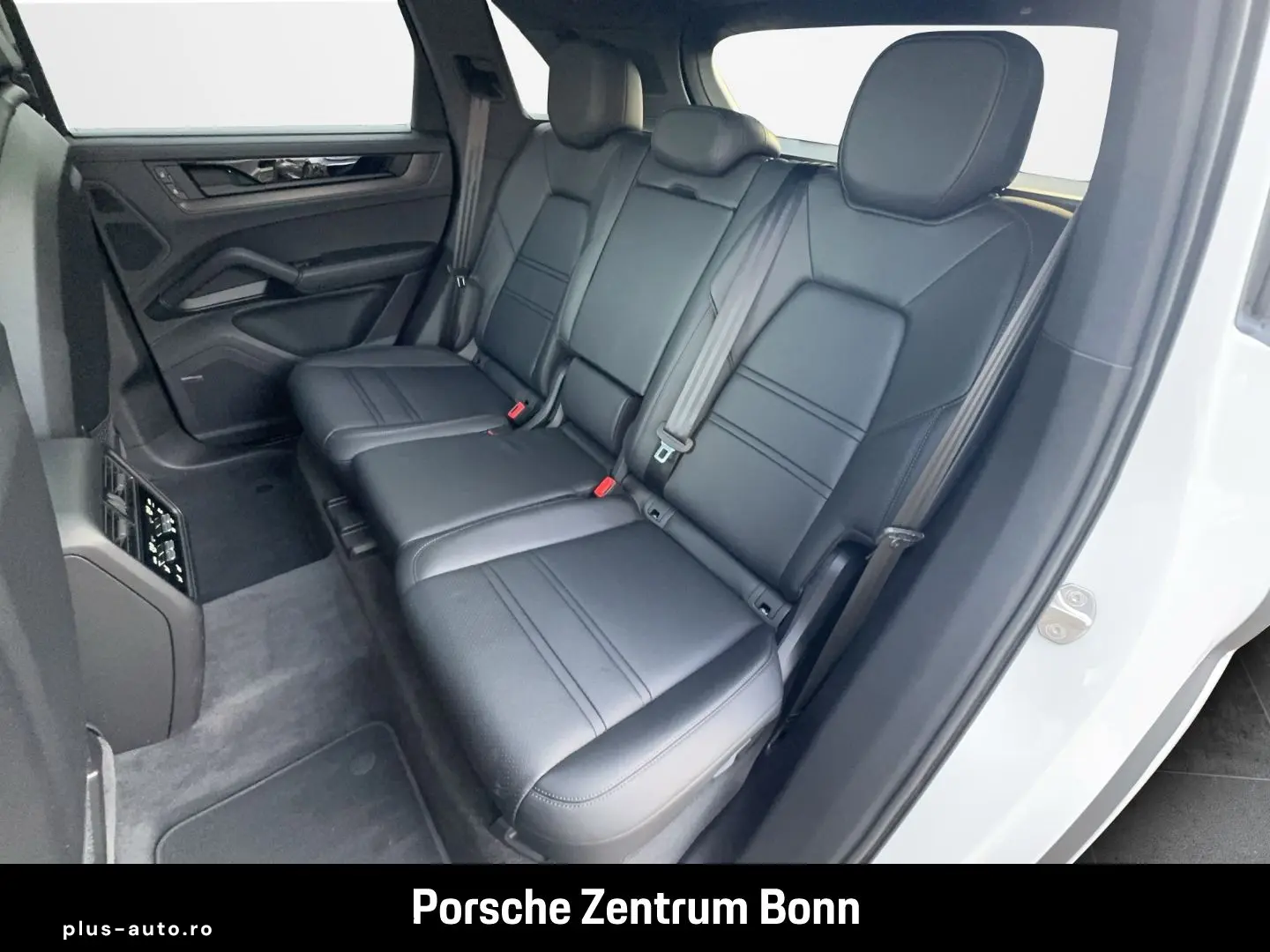 PORSCHE Cayenne E-Hybrid Black Edition