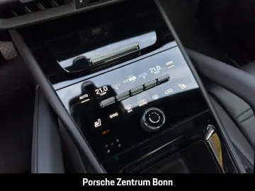 PORSCHE Cayenne E-Hybrid Black Edition