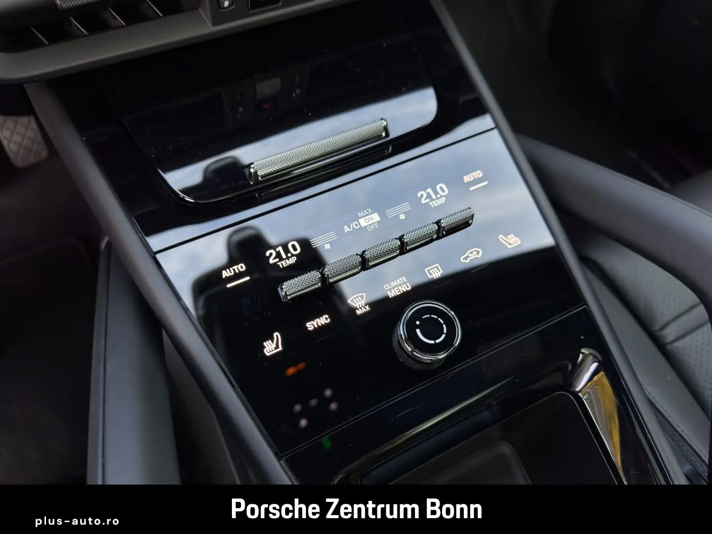 PORSCHE Cayenne E-Hybrid Black Edition