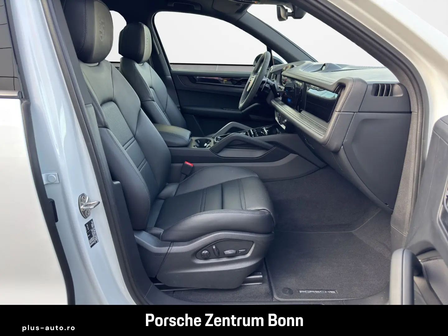 PORSCHE Cayenne E-Hybrid Black Edition