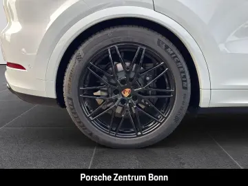 PORSCHE Cayenne E-Hybrid Black Edition