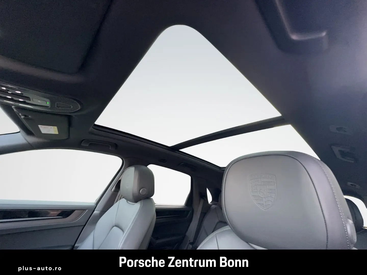 PORSCHE Cayenne E-Hybrid Black Edition