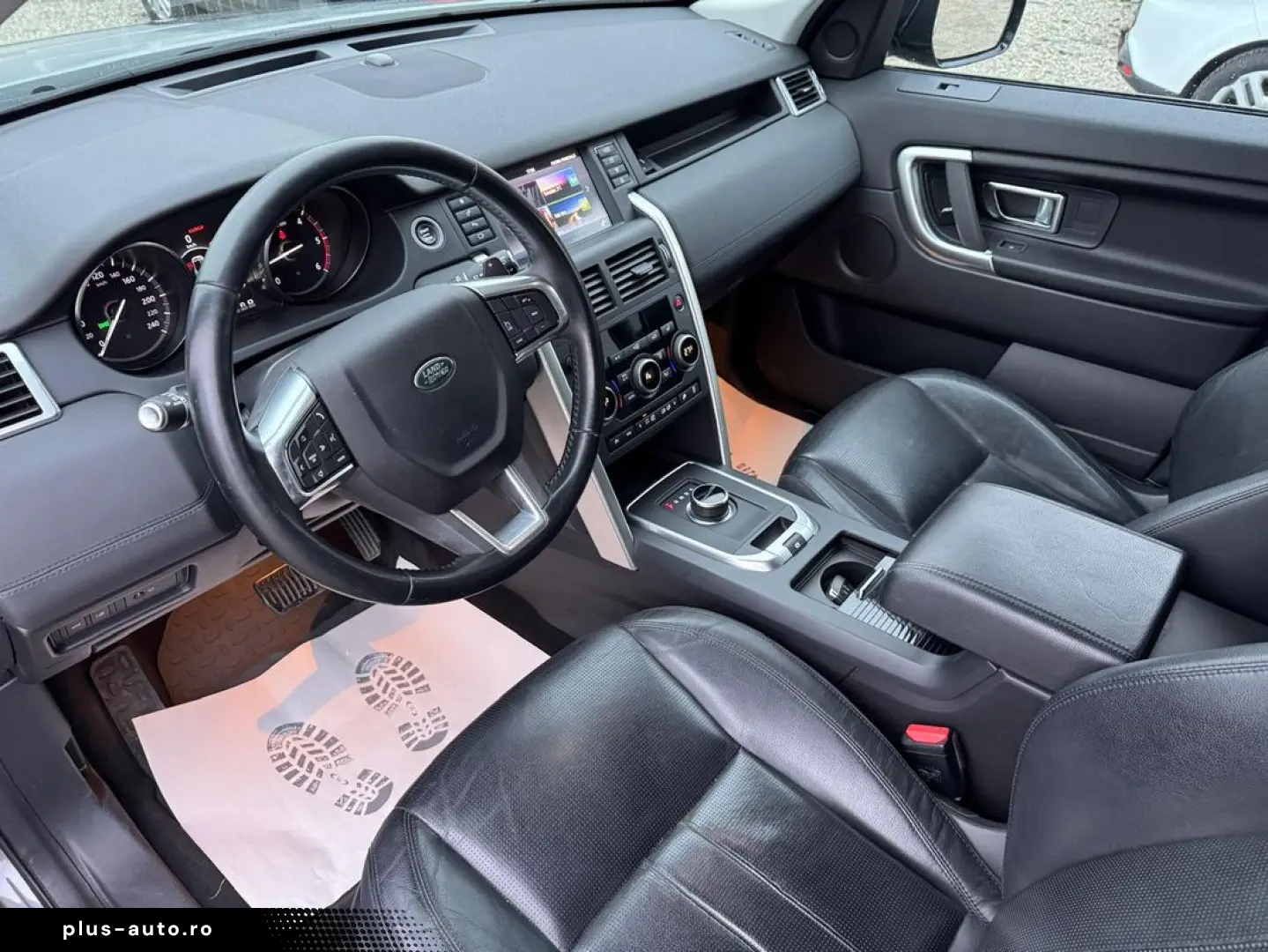 Land-Rover Discovery-Sport