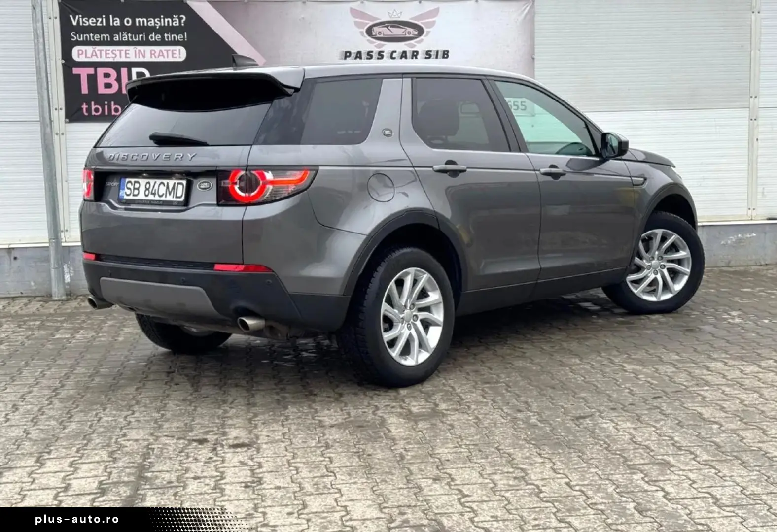 Land-Rover Discovery-Sport
