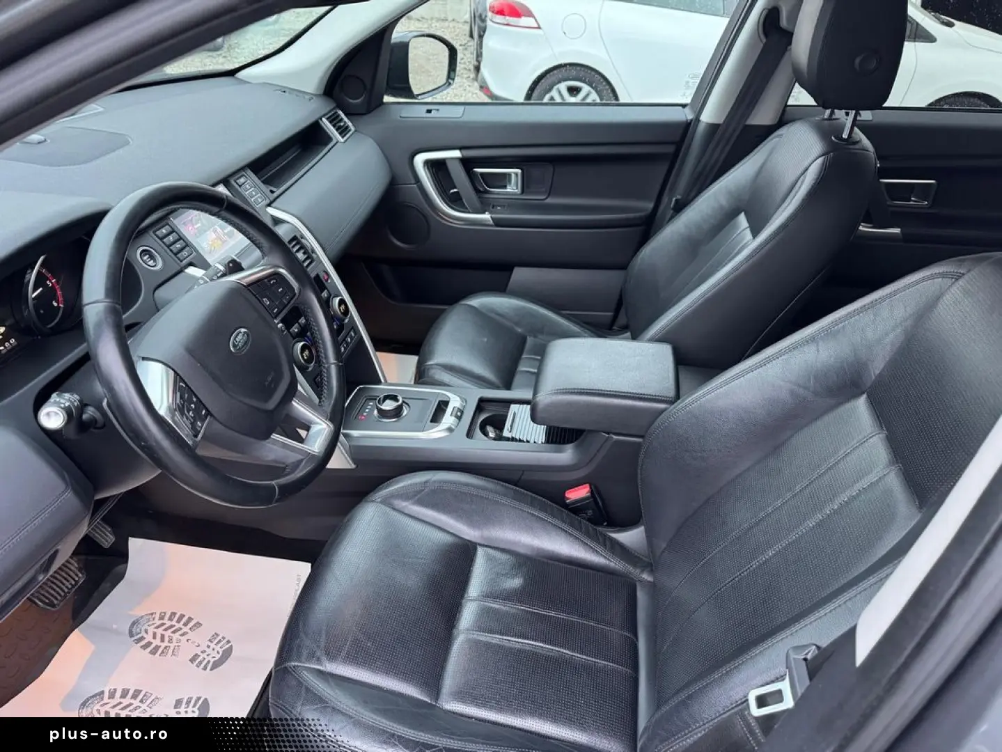 Land-Rover Discovery-Sport