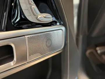 MERCEDES-BENZ G63 4x4 AMG 22  Platin Magno Gepäcktr.