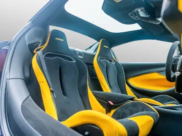 MCLAREN Artura Spider MSO Paint Int.  Perform.   Carbon