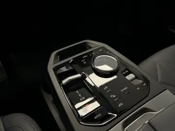 BMW iX xDrive60 M Sportpaket Pro Bowers&Wilkins Surr