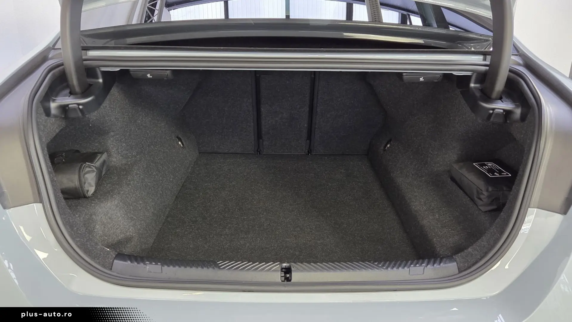 BMW M5 0 5% AHK Sitzlüft.B&W MultiSeats CarbonExt.