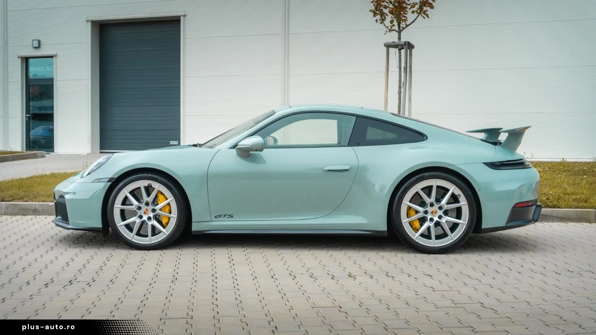 Porsche 992 Carrera 4 GTS T-Hybrid PCCB