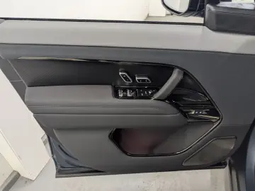 LAND ROVER Range Rover Sport P635 SV EDITION TWO Winter AHK