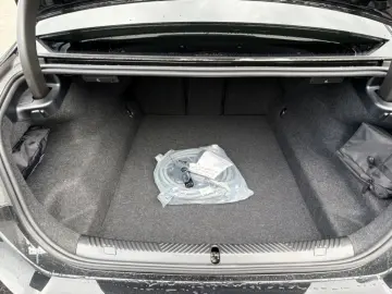 BMW M5 CarbonParts DrivAssisProf Head-Up ParkAssisPr