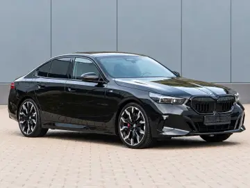 BMW 540d xDr M SPORT PRO PANO AHK STDHZ H&K HUD 21