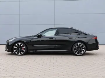 BMW 540d xDr M SPORT PRO PANO AHK STDHZ H&K HUD 21