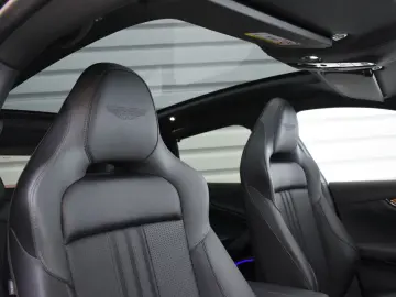 ASTON MARTIN DBX707 4.0 V8 Totwinkel 1.Hand 360  Nur…