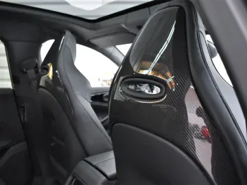 ASTON MARTIN DBX707 4.0 V8 Totwinkel 1.Hand 360  Nur…