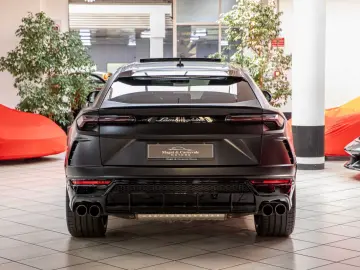 LAMBORGHINI Urus AD PERSONAM TETTO BANG&OLUFSEN 23  NIGHT VI