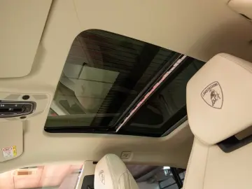 LAMBORGHINI Urus AD PERSONAM TETTO BANG&OLUFSEN 23  NIGHT VI