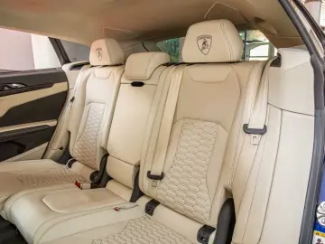 LAMBORGHINI Urus AD PERSONAM TETTO BANG&OLUFSEN 23  NIGHT VI