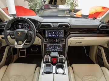 LAMBORGHINI Urus AD PERSONAM TETTO BANG&OLUFSEN 23  NIGHT VI