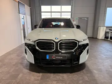 BMW XM Label VOLL  23  B&W