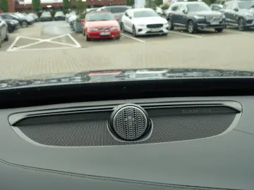 VOLVO XC90 Ultra T8 AWD Plug-in Pano B&W FourC AHK HUD