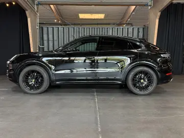 PORSCHE Cayenne Coupe (Approved Sportabgasan. Bose)