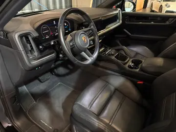 PORSCHE Cayenne Coupe (Approved Sportabgasan. Bose)