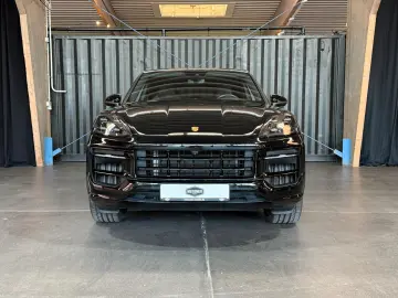 PORSCHE Cayenne Coupe (Approved Sportabgasan. Bose)