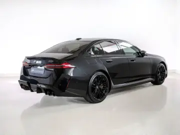 BMW M5 ULTIMATE DRIVERS CARBON KERAMI