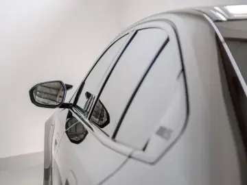BMW M5 ULTIMATE DRIVERS CARBON KERAMI
