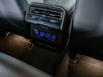 BMW M5 ULTIMATE DRIVERS CARBON KERAMI