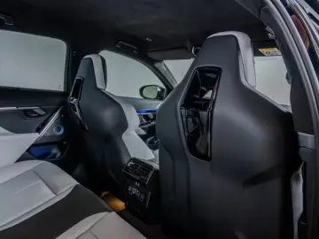 BMW M5 ULTIMATE DRIVERS CARBON KERAMI