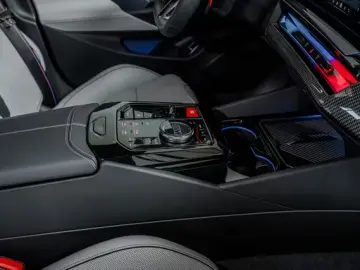 BMW M5 ULTIMATE DRIVERS CARBON KERAMI