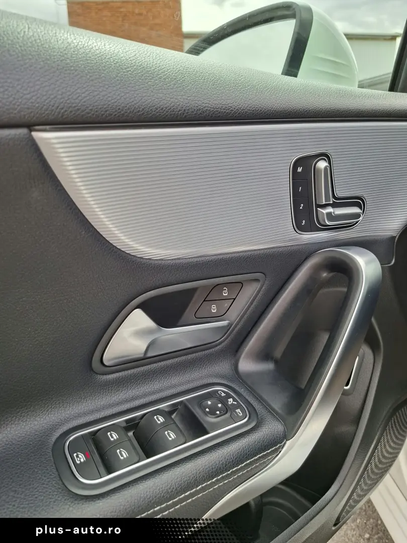 Mercedes-Benz A220