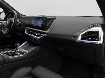 BMW XM 360  HUD DAB B&W Massage SoftCl AHK 22  Voll