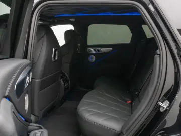 BMW XM 360  HUD DAB B&W Massage SoftCl AHK 22  Voll